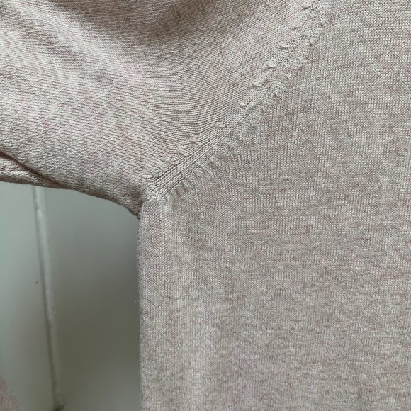 3/$20 NWOT Old Navy Lightweight Cardigan - Picture 2 of 3